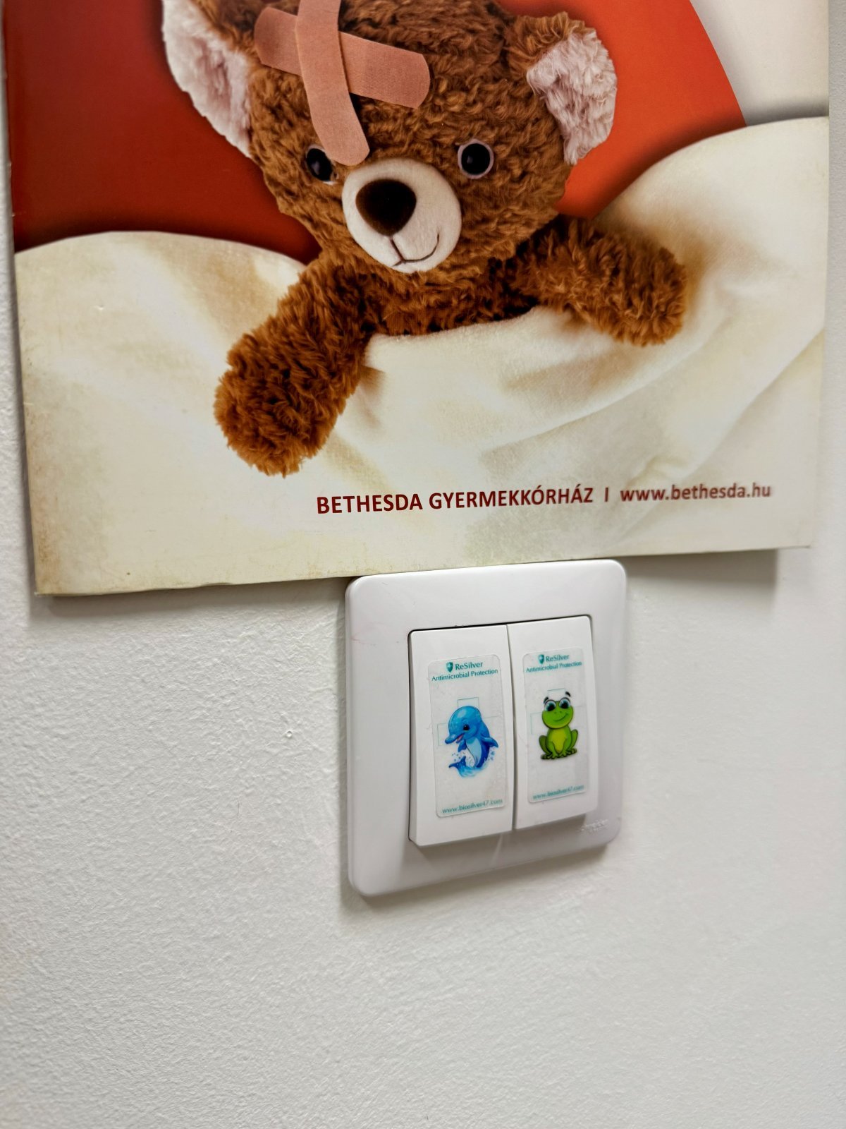 Gyermekkórház – védőmatricák